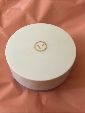 Vanda Vintage 1980’s Gossamer Finishing Face Powder
